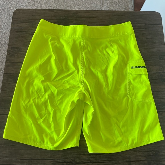 Under Armour swim trunks - Picture 2 of 4